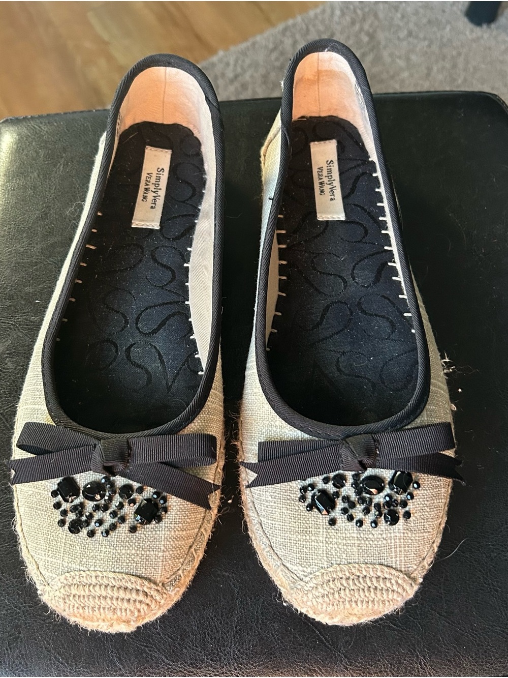 Simply Vera Vera Wang Beige and Black Jeweled Bow Ballet Flats